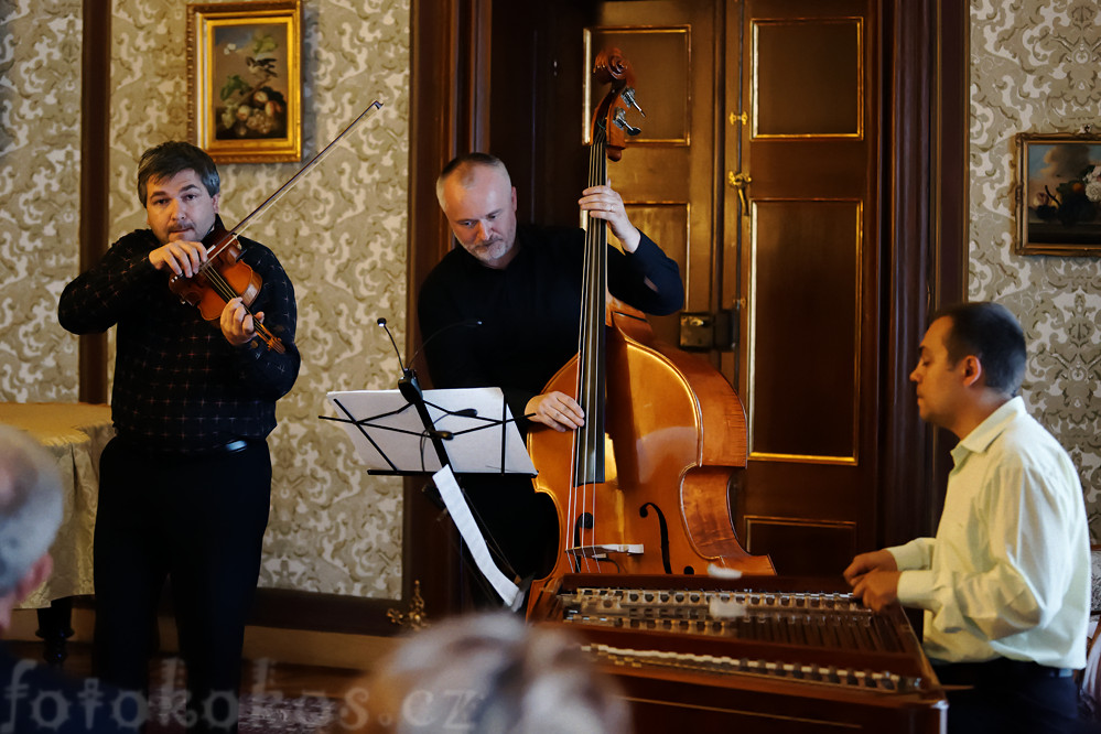 Pacora Trio & Jana Semerádová